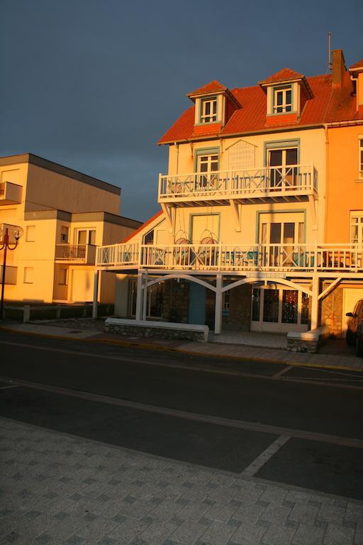 Villa Tremail - La Plage Au Pied De Votre Chambre Wimereux Exterior foto